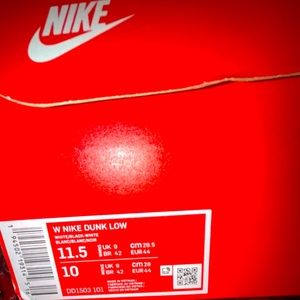New in box. Nike Dunk Low. Never worn. Original box.
